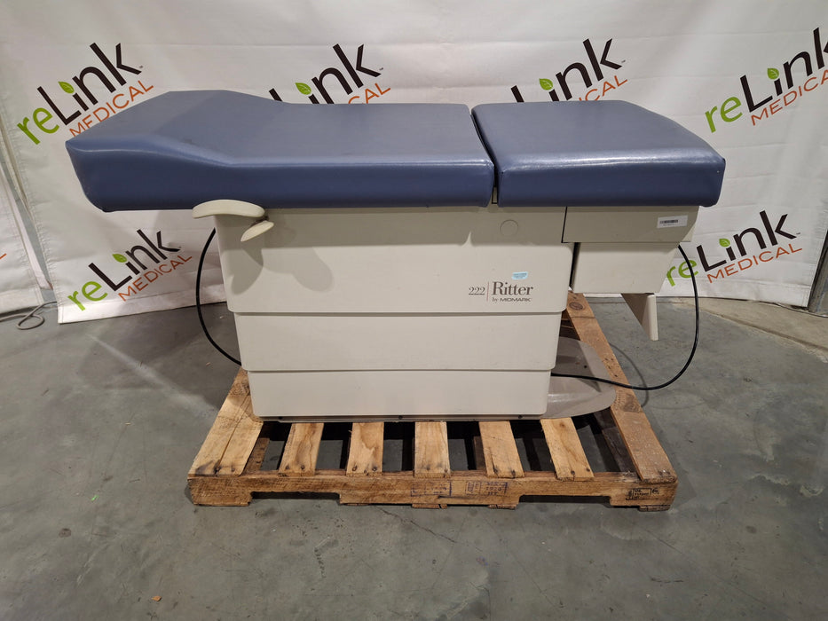 Midmark 222 Procedure Chair