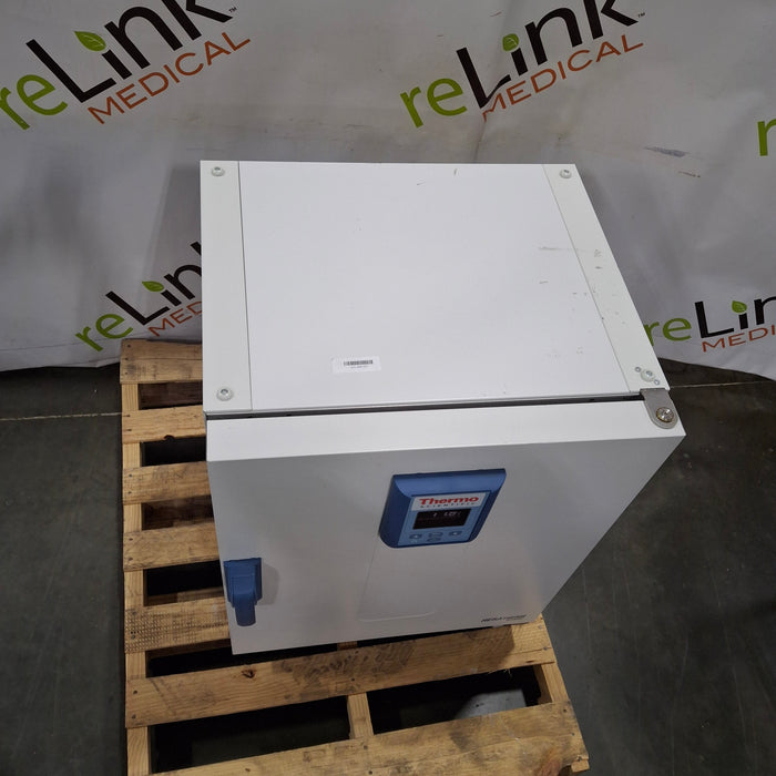 Thermo Scientific Thermo Scientific Heratherm IGS100 Incubator Research Lab reLink Medical