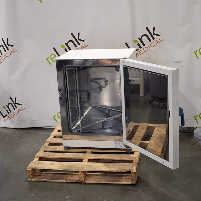 Thermo Scientific Thermo Scientific Heratherm IGS100 Incubator Research Lab reLink Medical
