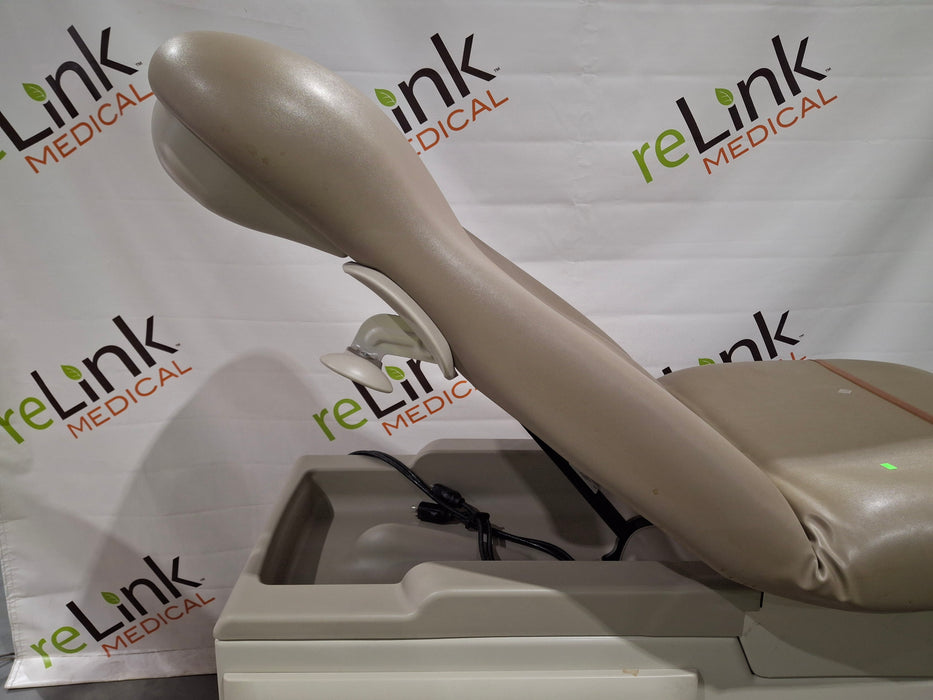 Midmark 604 Manual Examination Table