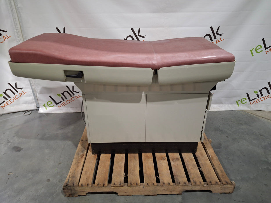 Midmark 404 Exam Table