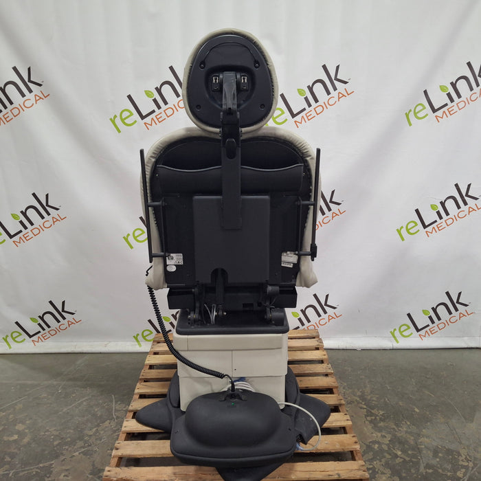 Midmark 630 Procedure Chair