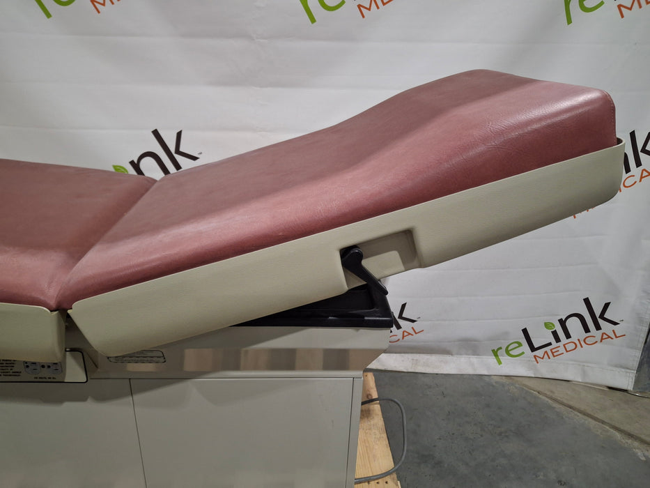 Midmark 400 Pediatric Exam Table