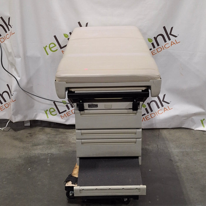 Midmark 404 Exam Table