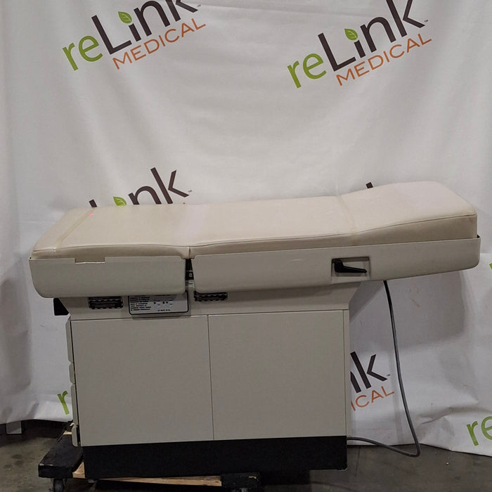Midmark 404 Exam Table