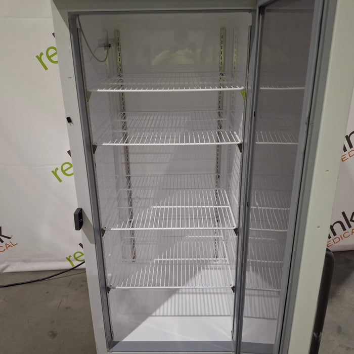 Thermo Scientific UGL2320A22 Freezer