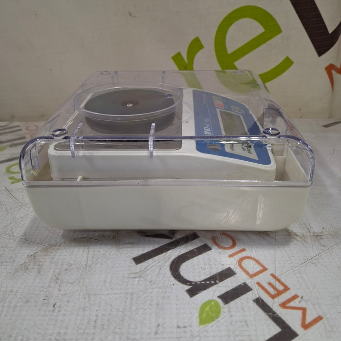 A&D A&D HT-120 Compact Scale Research Lab reLink Medical