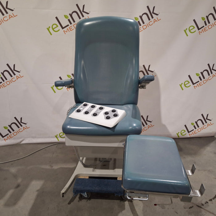 UMF Medical 5016 Procedure Chair