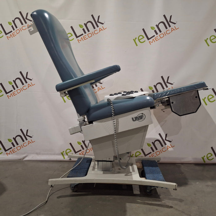 UMF Medical 5016 Procedure Chair