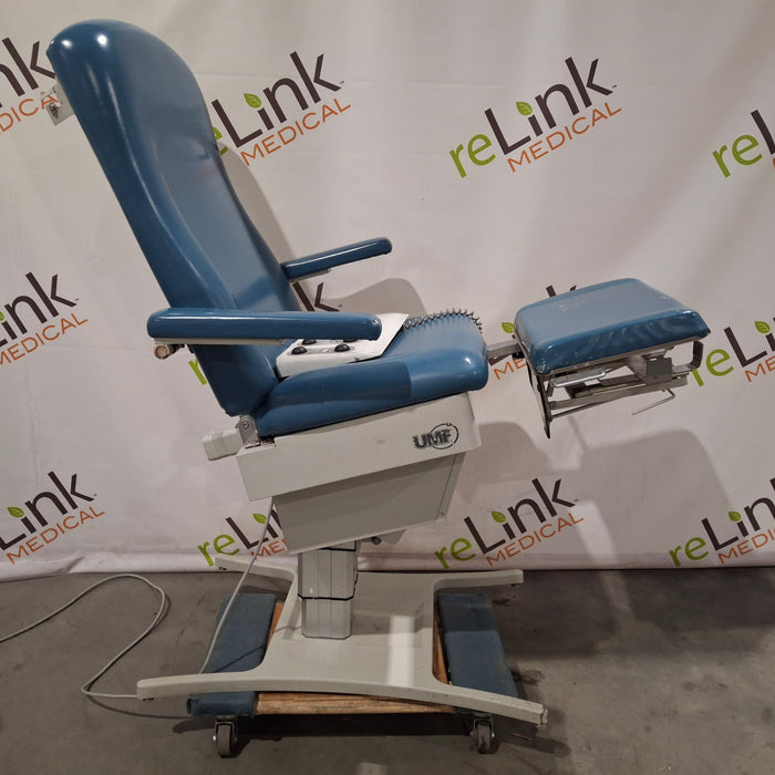 UMF Medical 5016 Procedure Chair