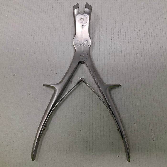 Aesculap, Inc. FO649R Liston-Key Forceps