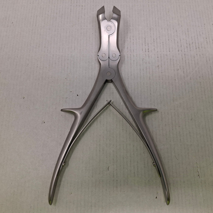 Aesculap, Inc. FO649R Liston-Key Forceps