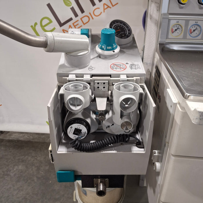 Datex-Ohmeda Aestiva 5 Anesthesia Unit