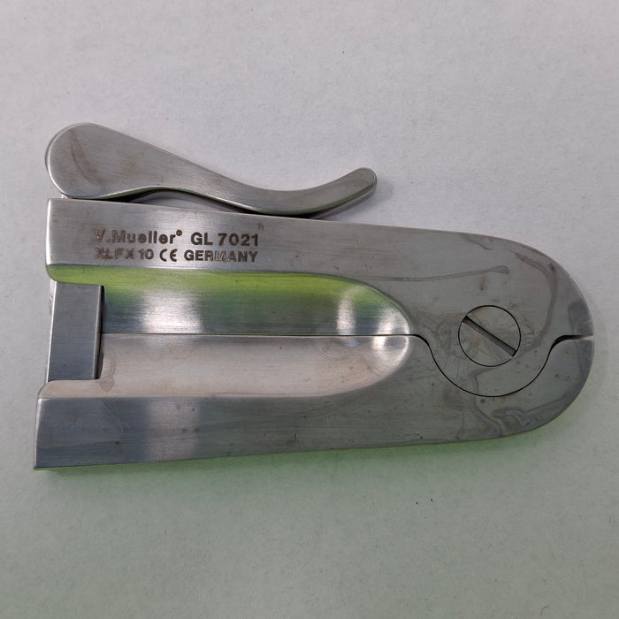 V. Mueller GL-7021 Circumcision Clamp