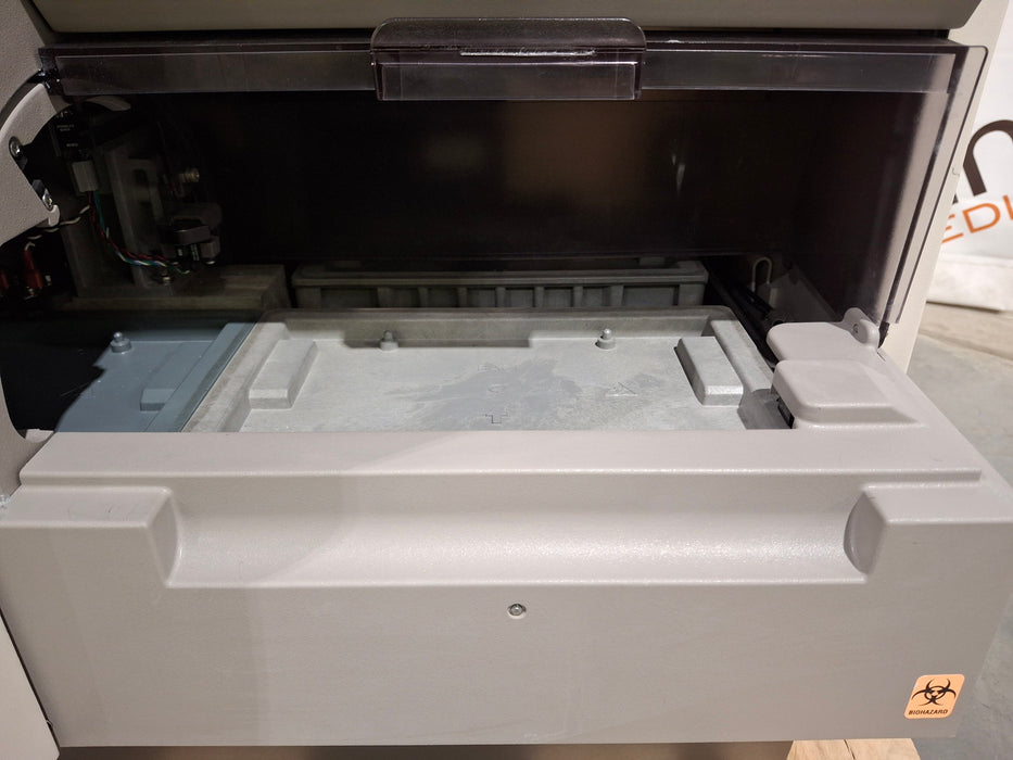 BioMerieux Vitek 2 Microbial Analyzer