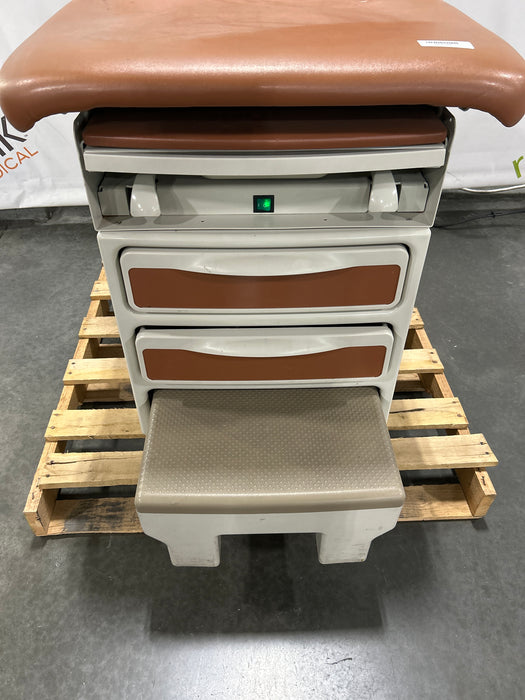 Midmark 204 Exam Table