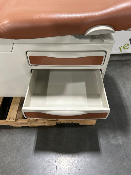 Midmark 204 Exam Table