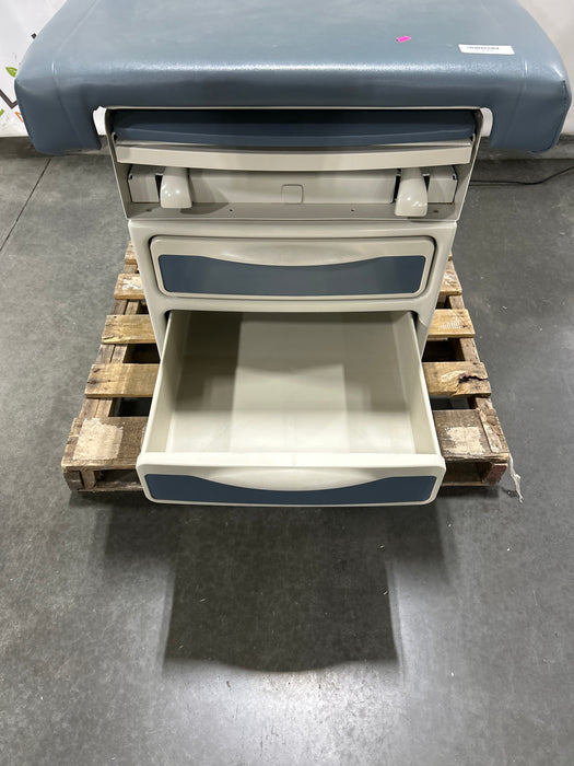 Midmark 204 Exam Table