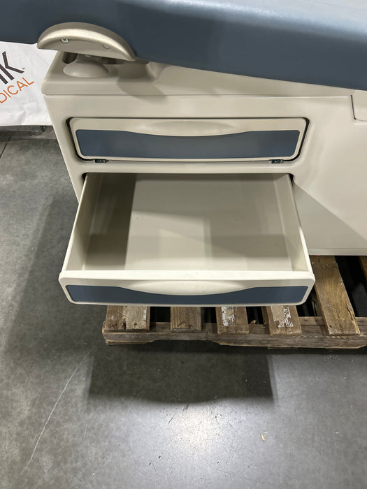 Midmark 204 Exam Table