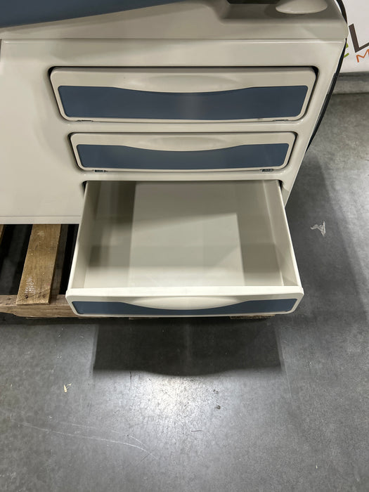 Midmark 204 Exam Table