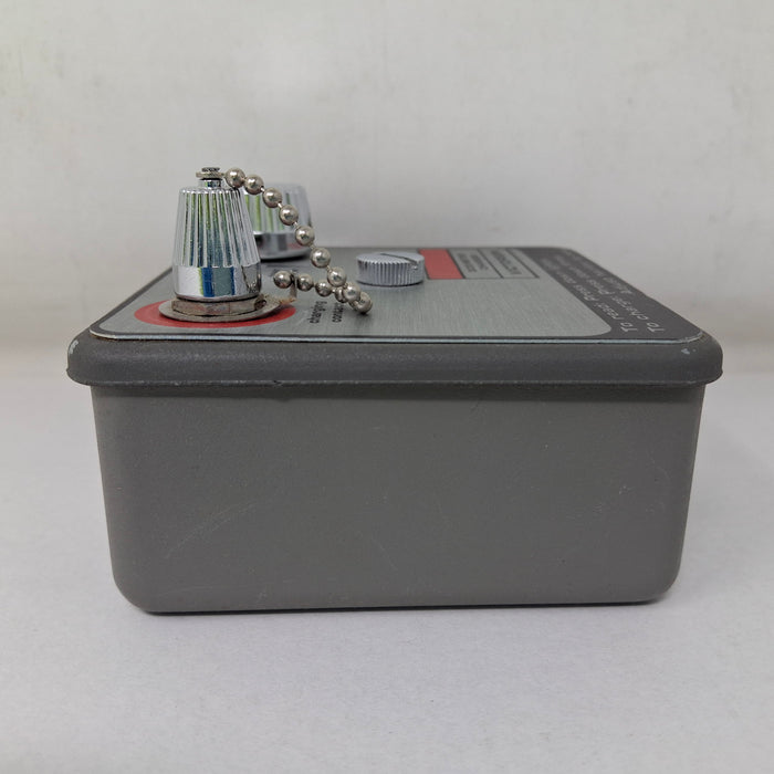 Victoreen 2000A Nuclear Research Dosimeter Charger