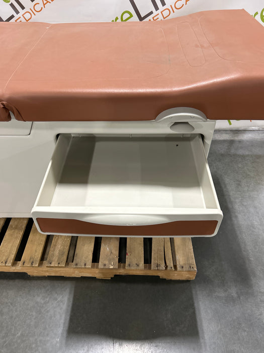 Midmark 204 Exam Table
