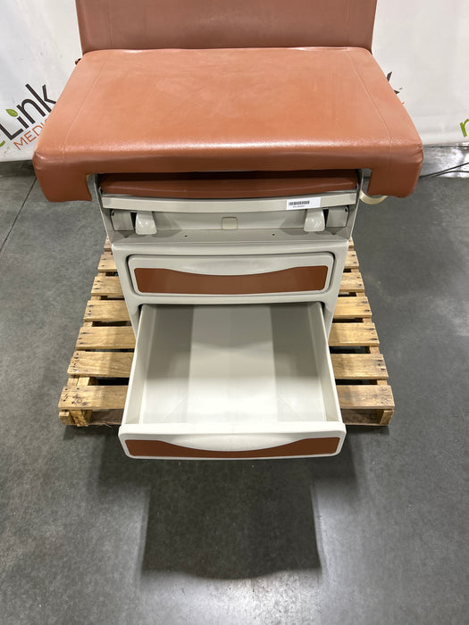 Midmark 204 Exam Table