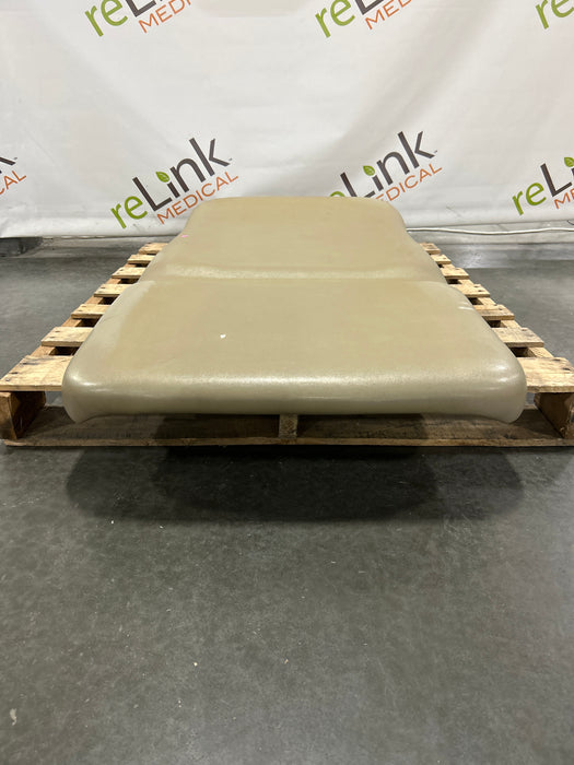 Midmark Midmark 204 Exam Table Upholstery Exam Chairs / Tables reLink Medical