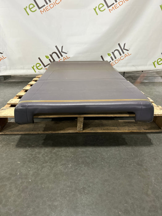 Midmark Midmark 204 Exam Table Upholstery Exam Chairs / Tables reLink Medical