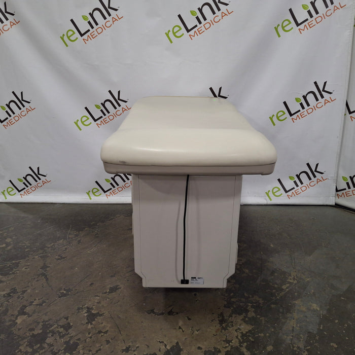 Midmark 204 Exam Table