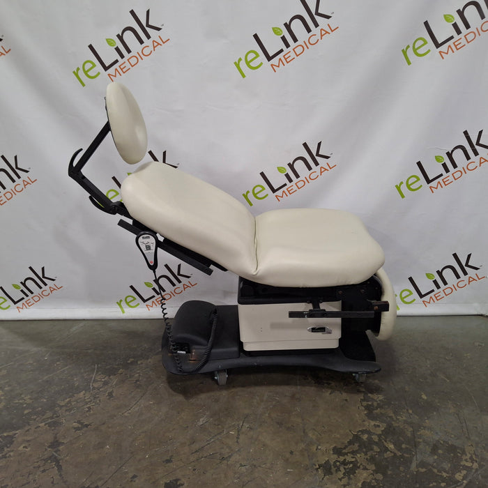 Midmark 630 Procedure Chair