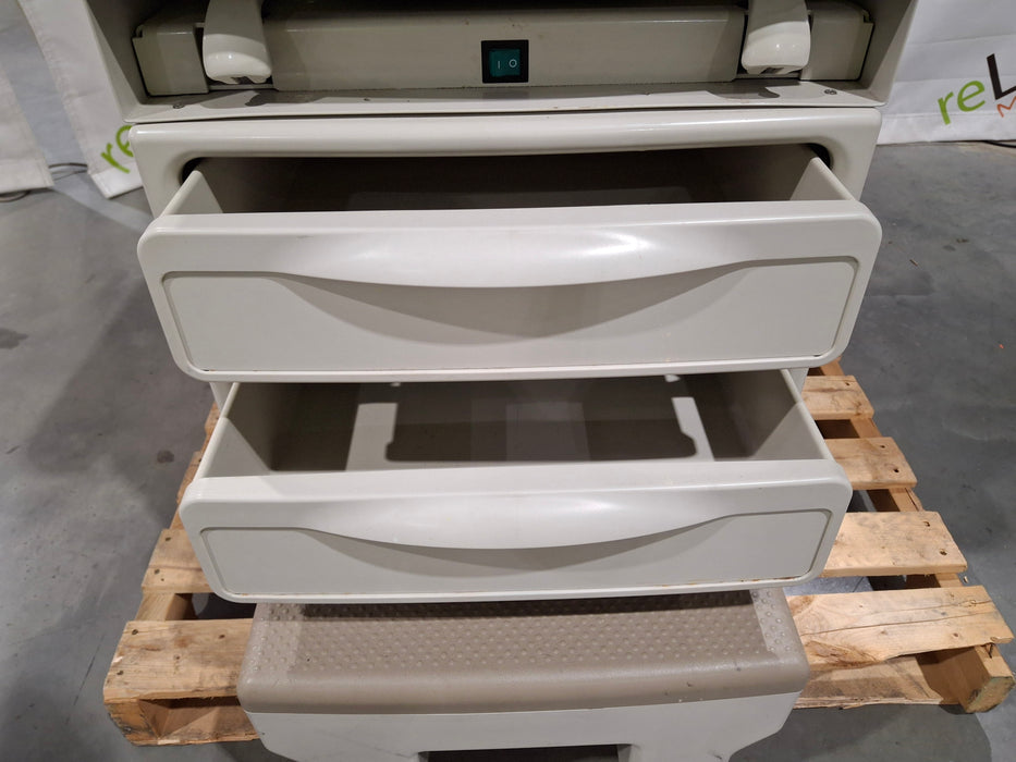 Midmark 204 Exam Table