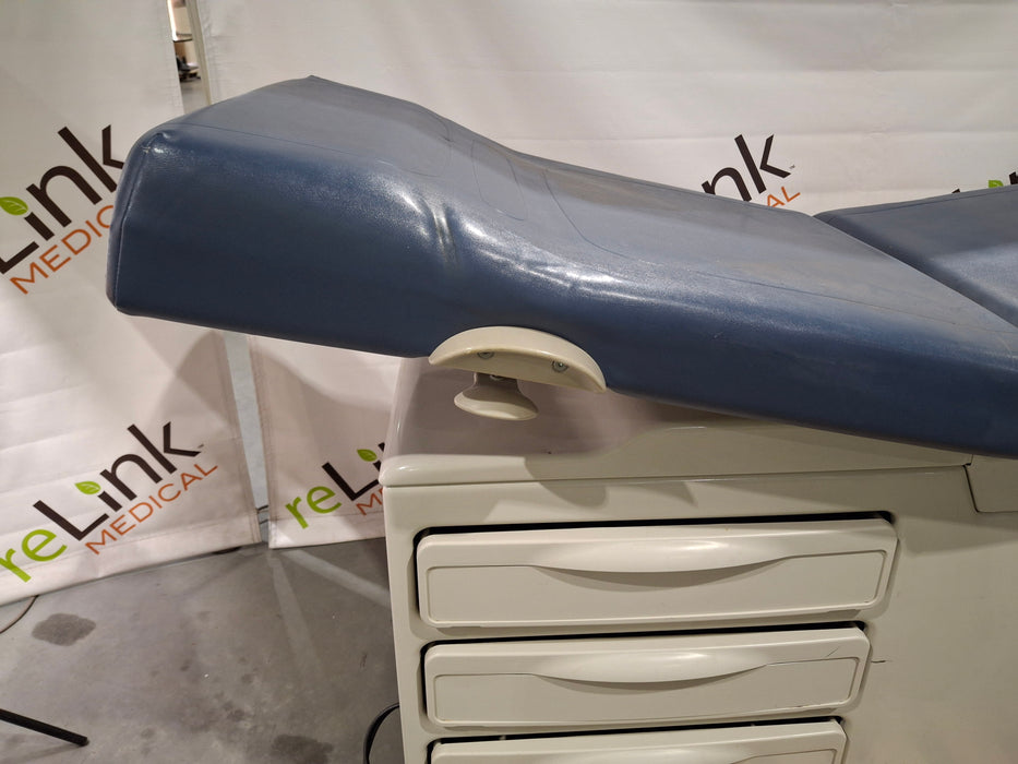Midmark 204 Exam Table