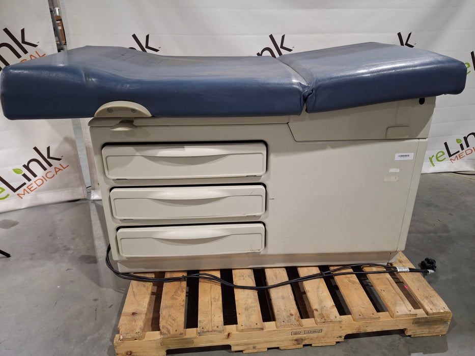 Midmark 204 Exam Table