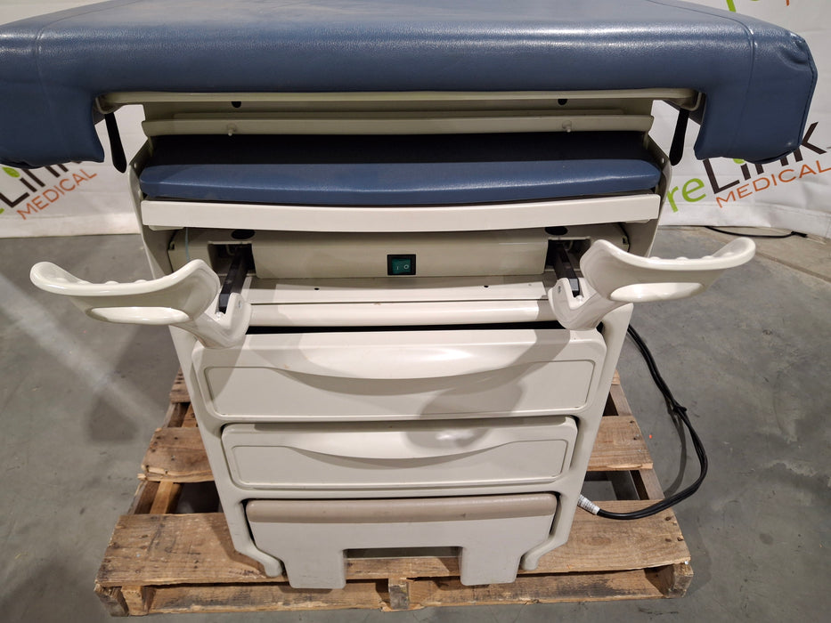 Midmark 204 Exam Table