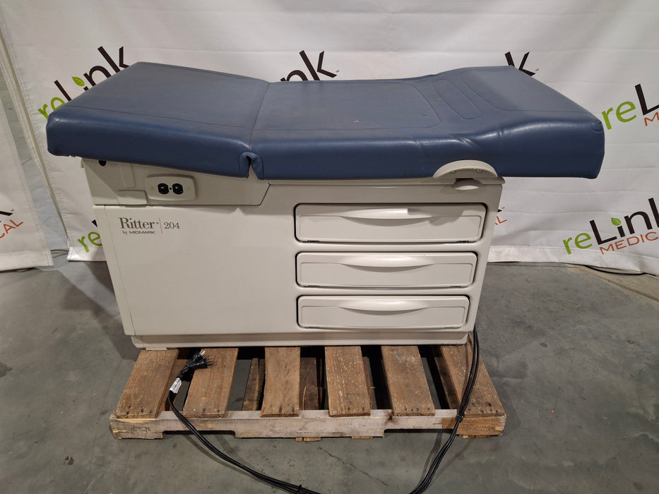 Midmark 204 Exam Table