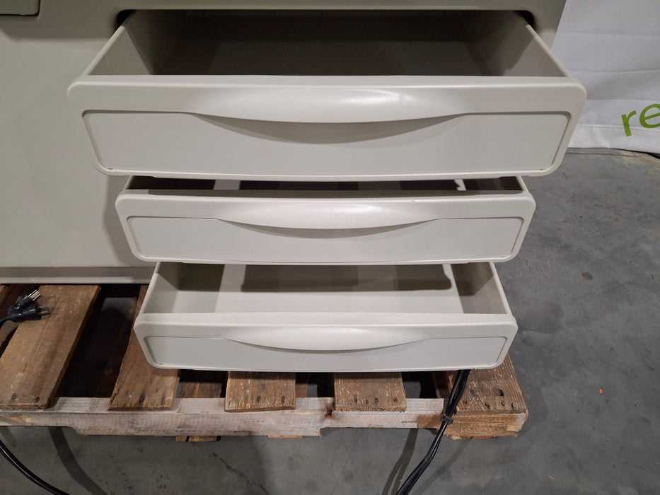 Midmark 204 Exam Table