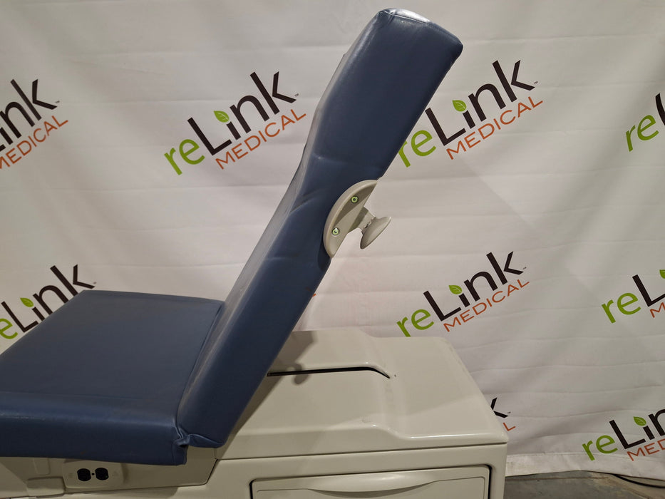 Midmark 204 Exam Table