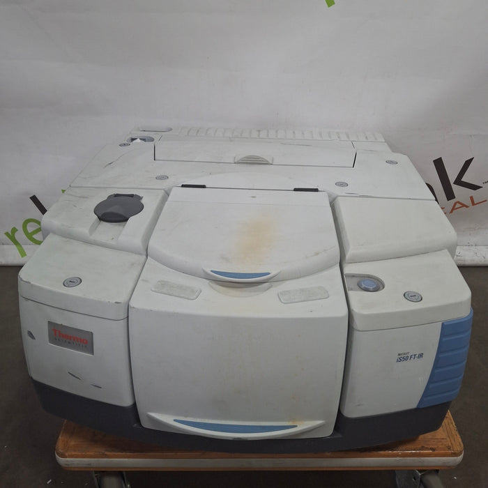 Thermo Scientific Nicolet iS50 FTIR Spectrometer