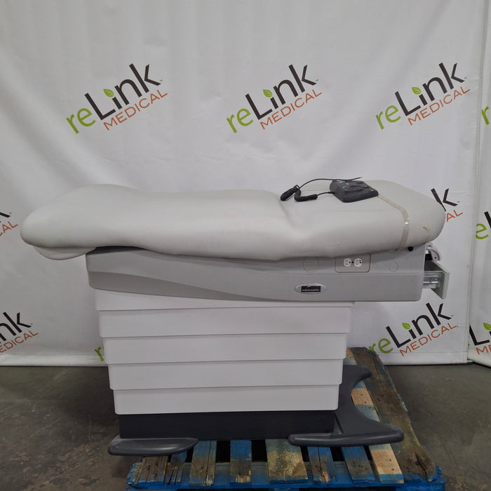 Midmark Midmark 626 Barrier-Free Power Exam Table Exam Chairs / Tables reLink Medical
