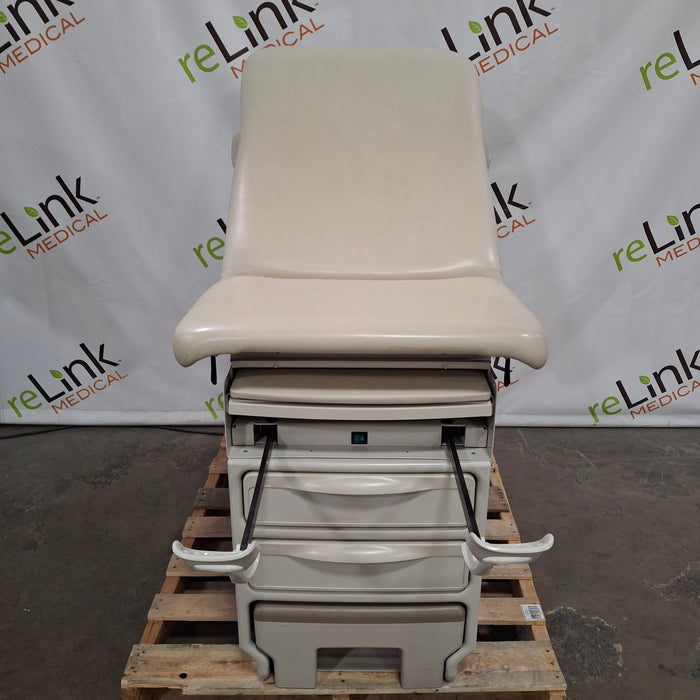 Midmark 204 Exam Table