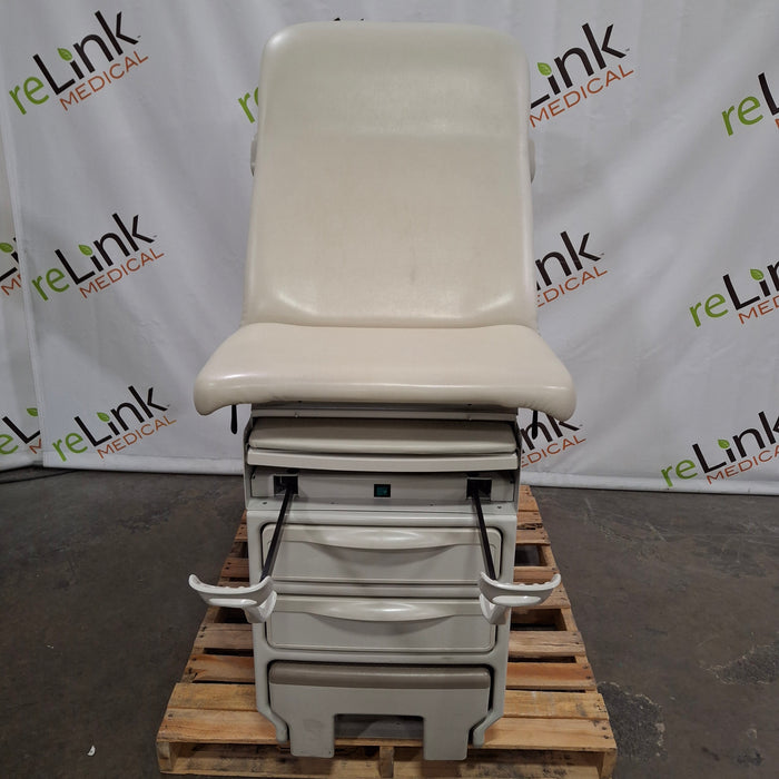 Midmark 204 Exam Table