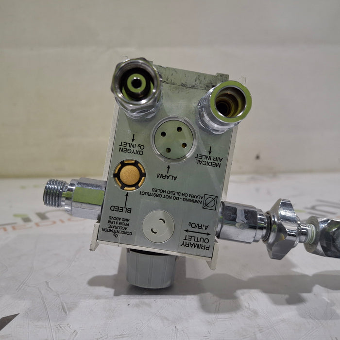 Bio-Med Devices 2003 Low Flow Air/Oxygen Blender