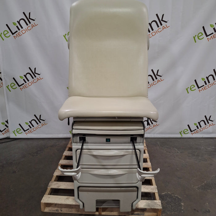 Midmark 204 Exam Table