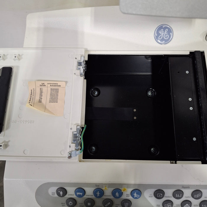 GE Healthcare Case P2 Series Console w/ T2100 Stress Test System