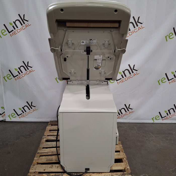 Midmark 204 Exam Table