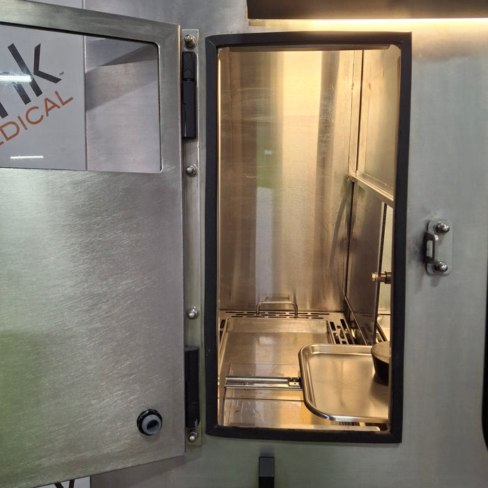 Germfree Germfree VF-4USP Isolator Glovebox Fume Hood Research Lab reLink Medical