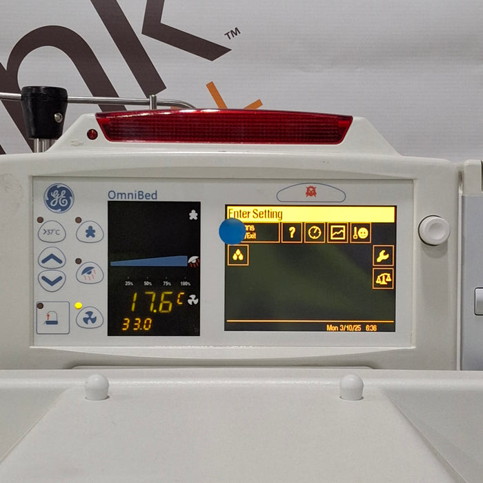 Datex-Ohmeda Giraffe Omnibed Infant Incubator/Warmer