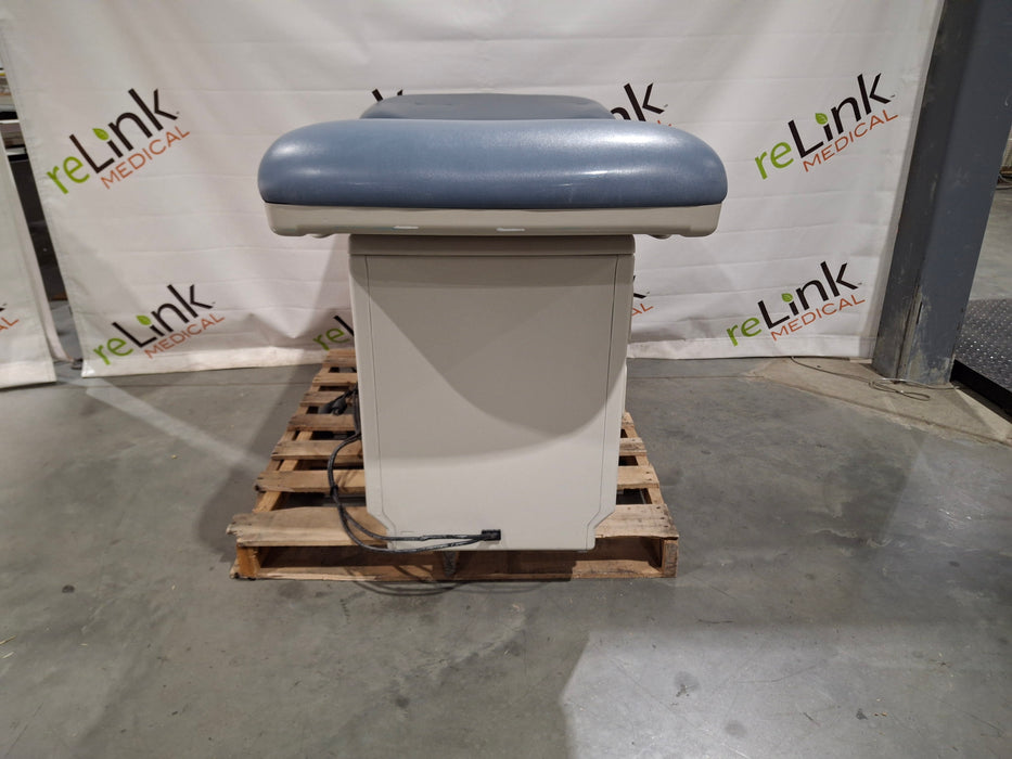 Midmark Midmark 204 Exam Table Exam Chairs / Tables reLink Medical