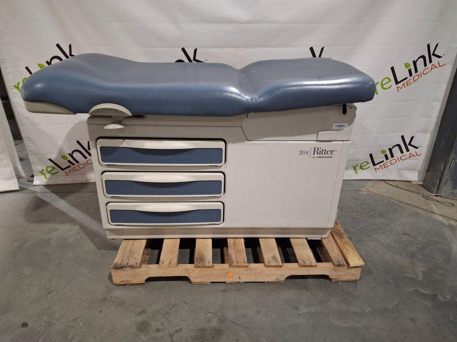 Midmark Midmark 204 Exam Table Exam Chairs / Tables reLink Medical